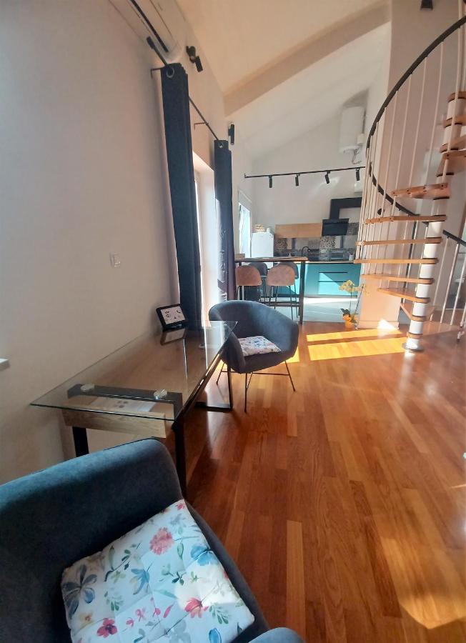 Stunning New Apartment In Centre Of Buzet Ngoại thất bức ảnh